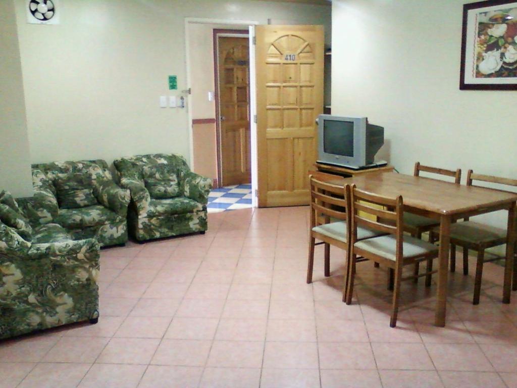 Oyo 765 Ibay Zion Hotel Baguio City Room photo